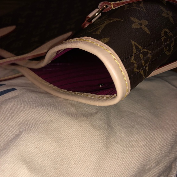 Louis Vuitton Neverfull MM - Picture 3 of 8